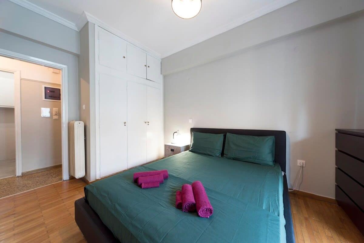 Central Apartment 3' To Metaksourgio Metro Station Athens Exterior photo