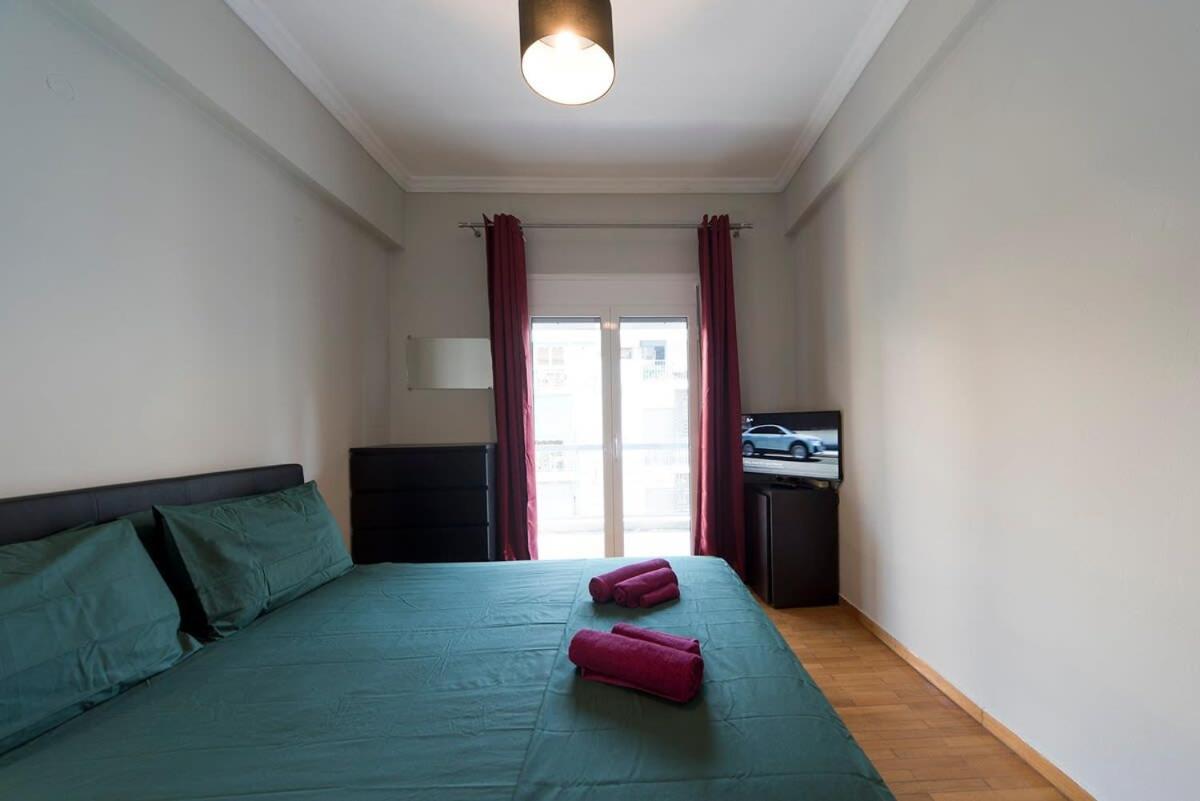 Central Apartment 3' To Metaksourgio Metro Station Athens Exterior photo