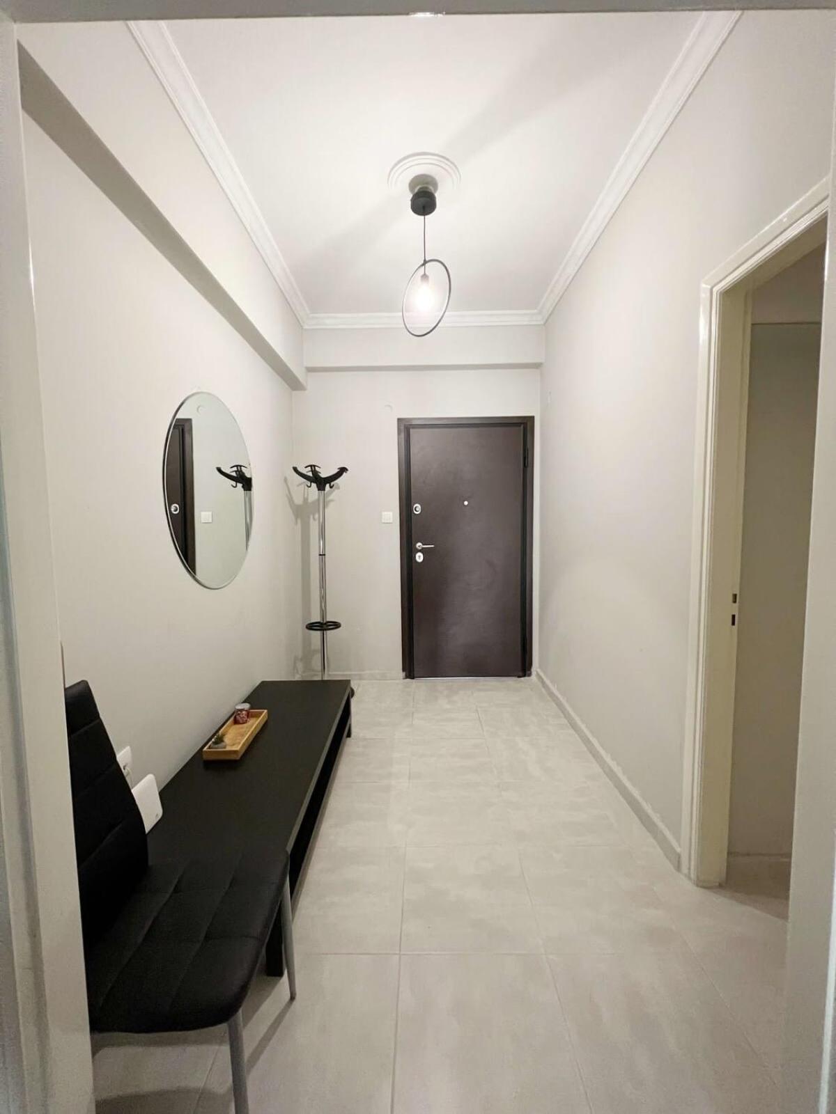 Central Apartment 3' To Metaksourgio Metro Station Athens Exterior photo